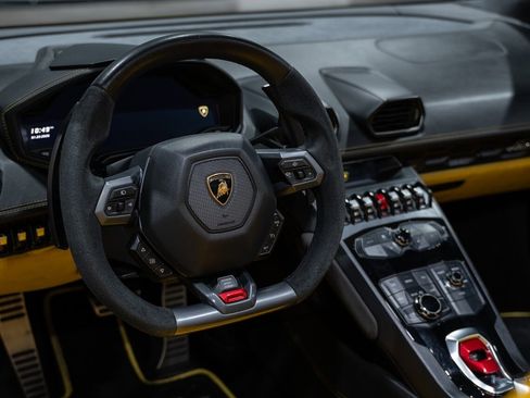 Used 2016 Lamborghini Huracan LP 610-4 image 47