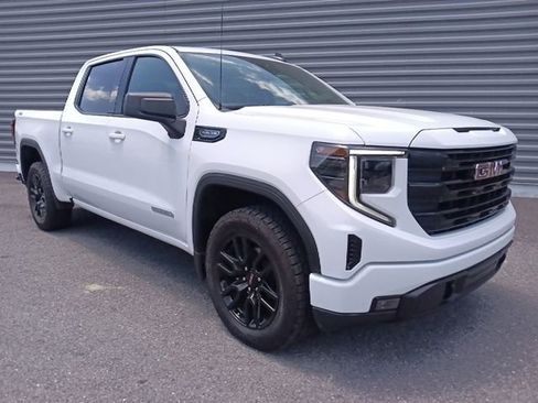 Used 2024 GMC Sierra 1500 Elevation AWD/4WD image 1
