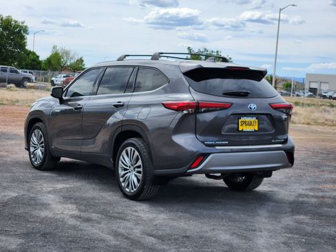 Used 2021 Toyota Highlander Platinum AWD/4WD image 33