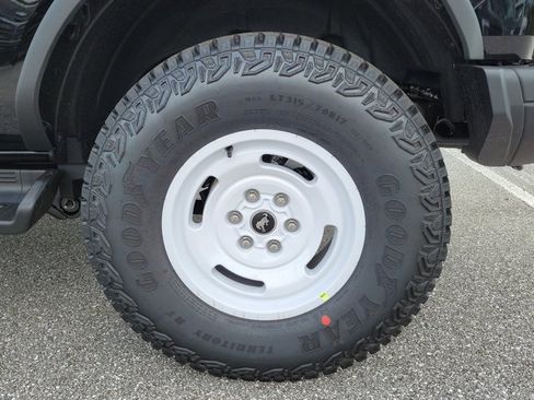New 2026 Ford Bronco Heritage Edition AWD/4WD image 6