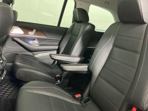 Used 2023 Mercedes-Benz GLS 450 4MATIC image 30