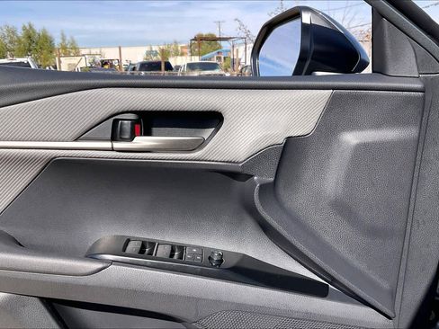 New 2026 Toyota Camry SE image 18