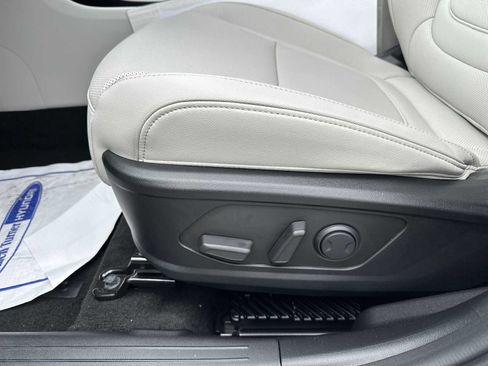 New 2026 Hyundai Tucson Limited image 28