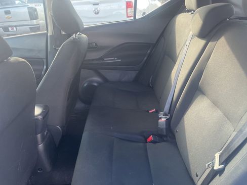 Used 2023 Nissan Kicks S image 17