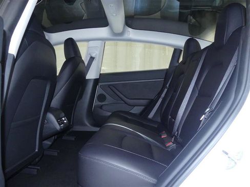 Used 2023 Tesla Model 3 Standard Range RWD image 19