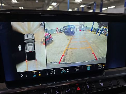 Used 2023 Chevrolet Silverado 1500 LTZ image 22