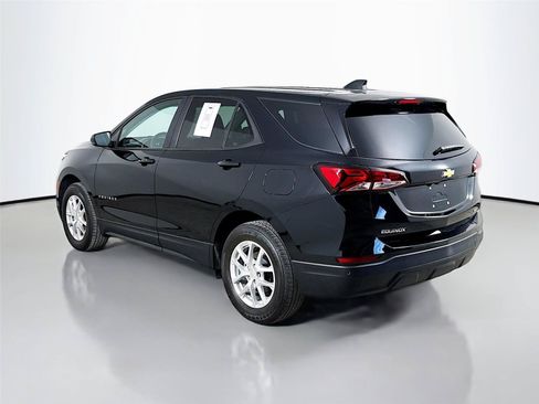 Used 2024 Chevrolet Equinox LS w/ LS Convenience Package AWD/4WD image 7