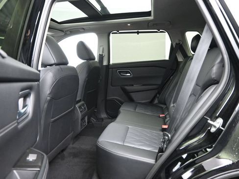Used 2026 Nissan Rogue Platinum w/ Platinum Premium Package AWD/4WD image 26