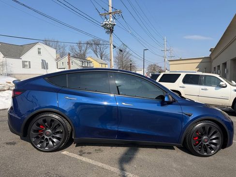 Used 2022 Tesla Model Y Performance image 8