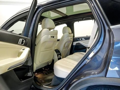 Used 2020 BMW X5 sDrive40i w/ Executive Package RWD image 55