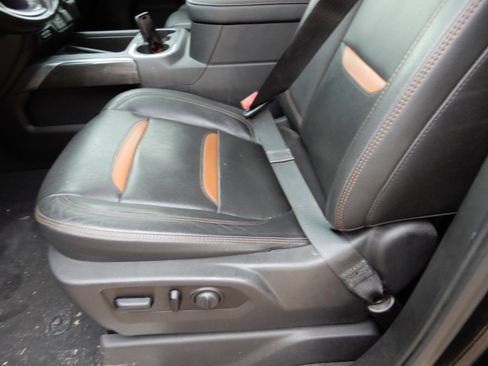 Used 2019 GMC Sierra 1500 AT4 w/ AT4 Premium Package image 13