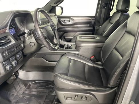 Used 2021 Chevrolet Tahoe Z71 w/ Z71 Signature Package AWD/4WD image 2