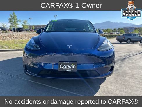 Used 2024 Tesla Model Y Long Range AWD/4WD image 2