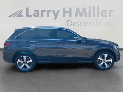 Used 2022 Mercedes-Benz GLC 300 4MATIC image 7