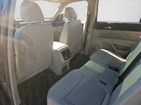 Used 2023 Volkswagen Atlas SEL image 11