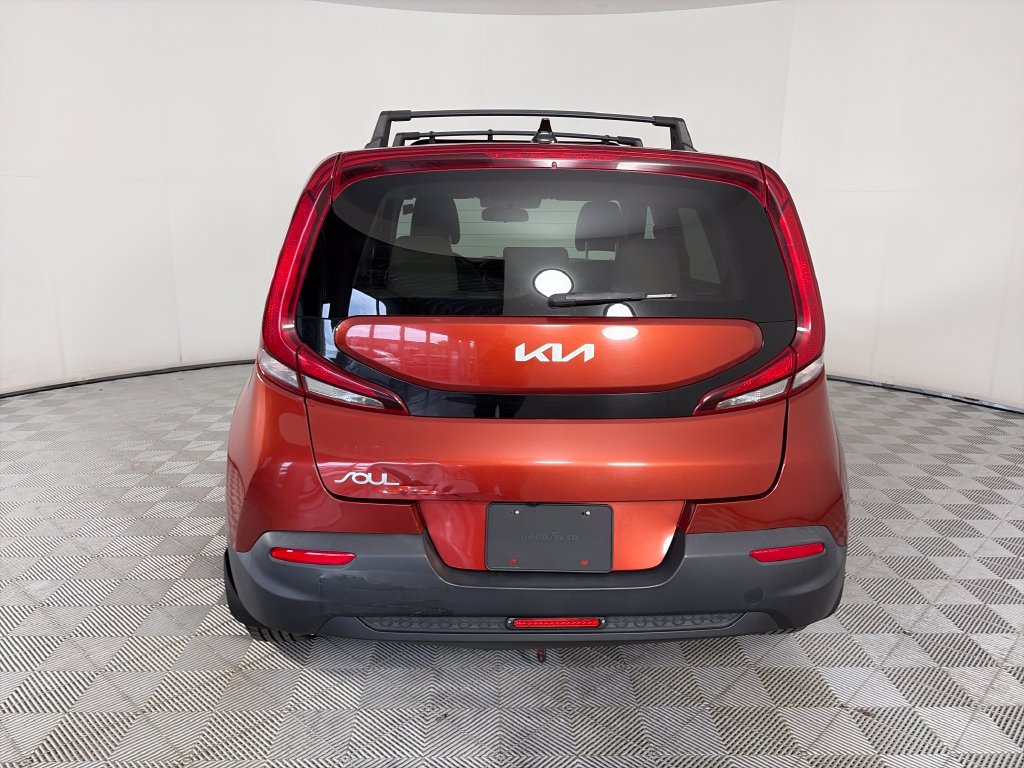 Used 2022 Kia Soul LX FWD image 6