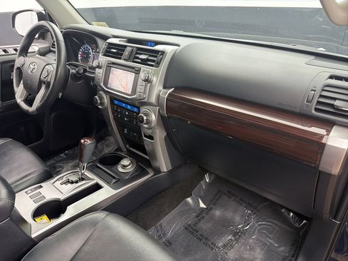 Used 2019 Toyota 4Runner Limited AWD/4WD image 27