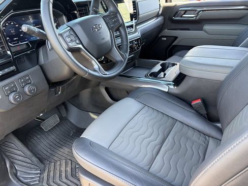 Used 2026 Chevrolet Silverado 2500 ZR2 w/ LPO, Dark Essentials Package AWD/4WD image 19