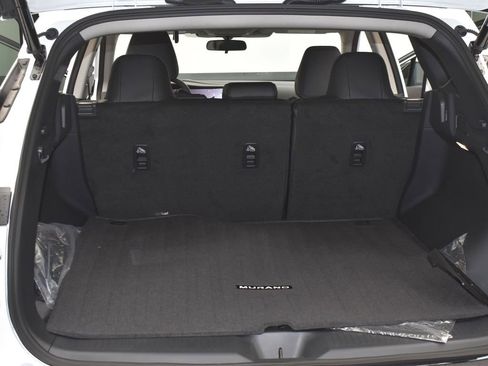 New 2025 Nissan Murano SV image 17