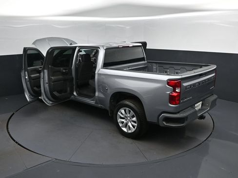 Used 2025 Chevrolet Silverado 1500 Custom w/ LPO, Dark Essentials Package RWD image 2