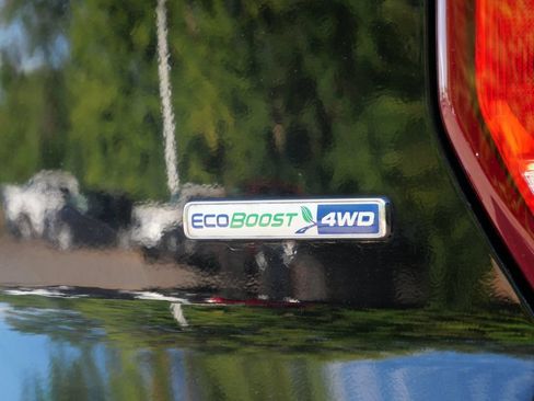 Certified 2017 Ford Explorer Platinum AWD/4WD image 8