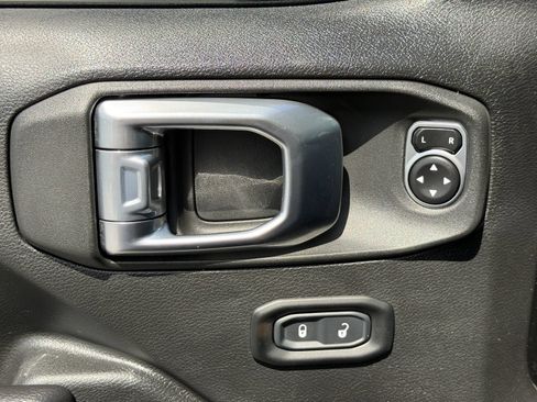 Used 2023 Jeep Gladiator Sport AWD/4WD image 23