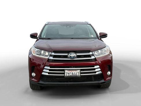 Used 2017 Toyota Highlander Limited Platinum image 8