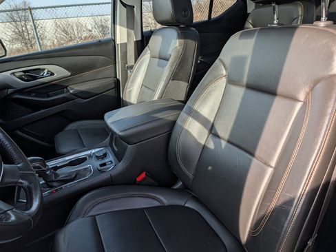 Certified 2021 Chevrolet Traverse LT w/ LT Premium Package image 22