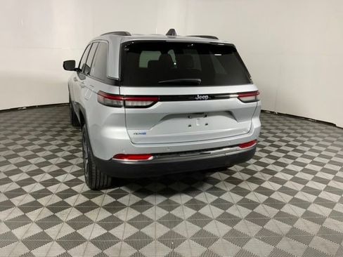 Used 2024 Jeep Grand Cherokee Limited 4xe w/ Luxury Tech Group II image 12