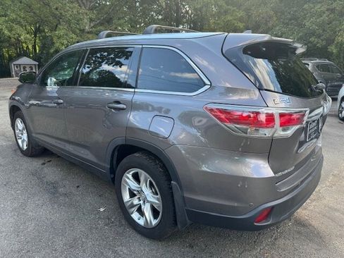 Used 2015 Toyota Highlander Limited image 2