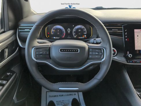 Used 2022 Jeep Wagoneer Series II w/ Premium Group I image 13