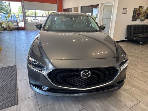 Used 2023 MAZDA MAZDA3 s FWD image 6