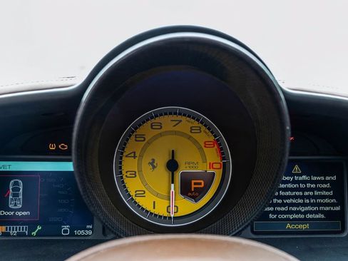 Used 2013 Ferrari 458 Spider RWD image 39