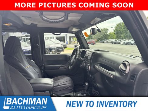 Used 2014 Jeep Wrangler Unlimited Sport w/ Quick Order Package 24S AWD/4WD image 5
