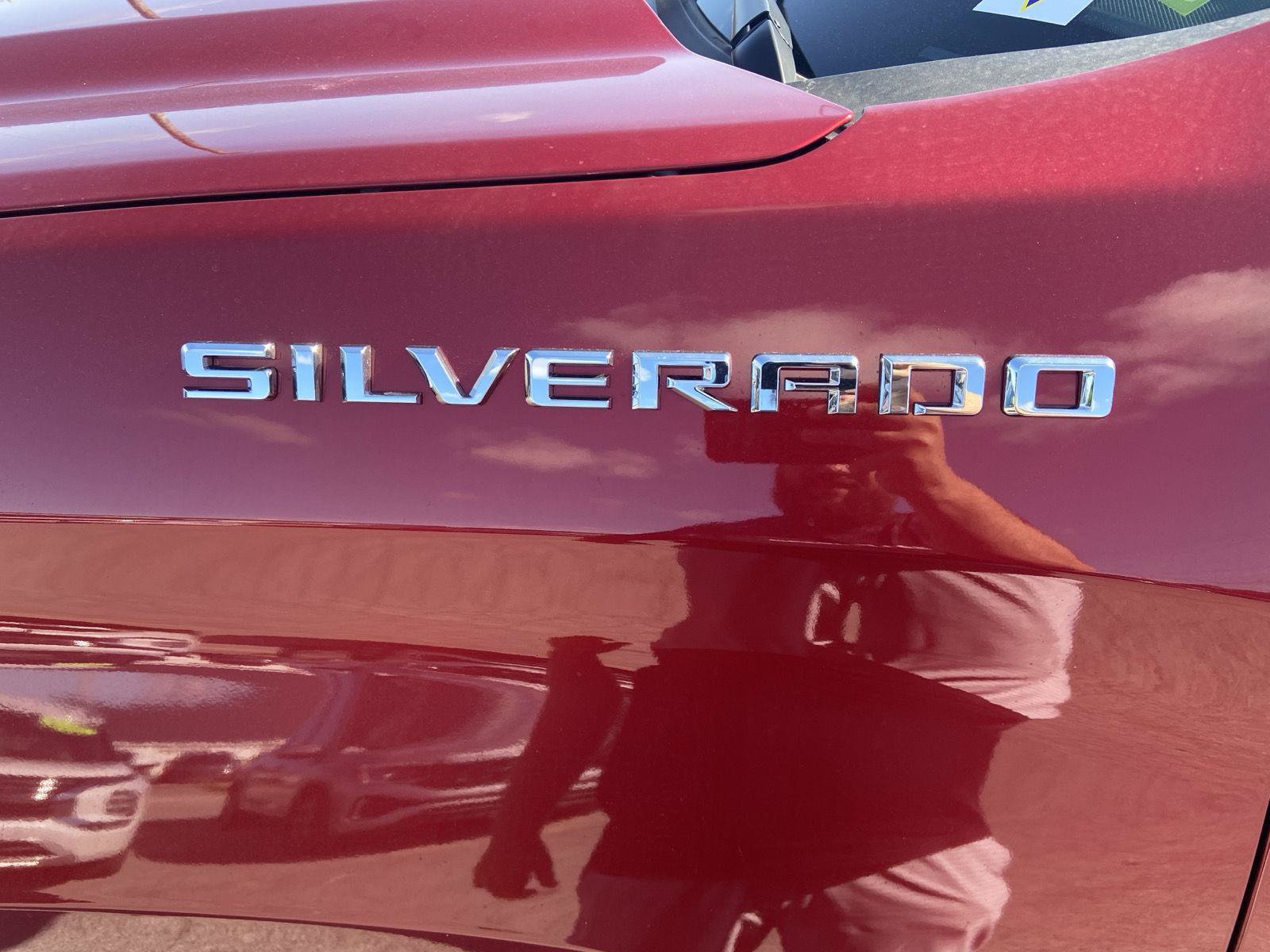 Used 2022 Chevrolet Silverado 1500 RST AWD/4WD image 13