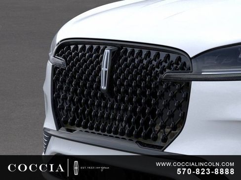 New 2026 Lincoln Aviator Black Label w/ Jet Appearance Package AWD/4WD image 17