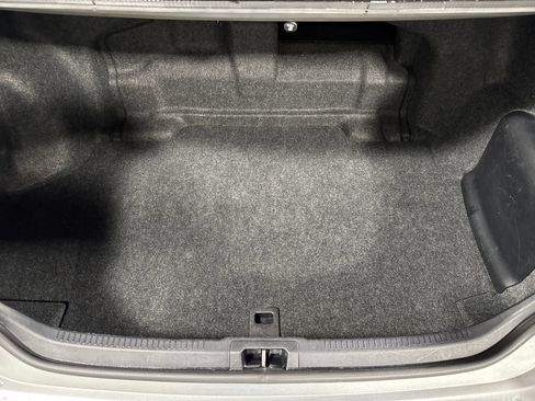 Used 2016 Toyota Camry XLE w/ Moonroof Package FWD image 29