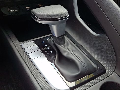 Certified 2023 Hyundai Elantra SEL FWD image 15
