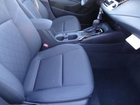 Used 2025 Toyota Corolla LE image 13