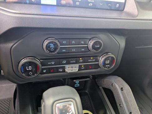 New 2025 Ford Bronco Badlands AWD/4WD image 27