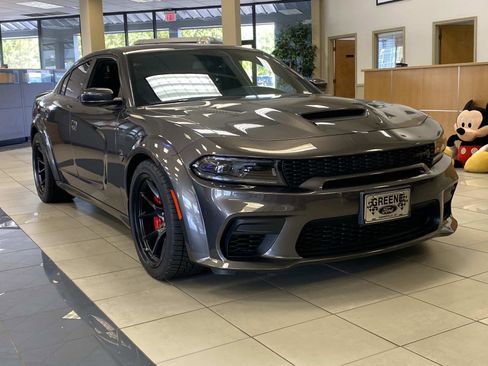Used 2022 Dodge Charger SRT Hellcat RWD image 2