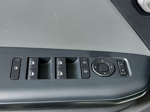 Used 2025 Kia K4 LXS image 15