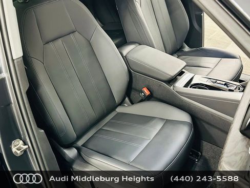 Certified 2025 Audi Q5 Premium AWD/4WD image 25