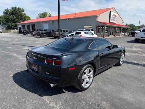 Used 2010 Chevrolet Camaro SS w/ RS Package RWD image 4