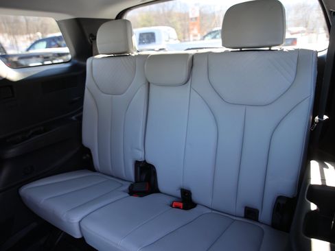 Used 2023 Hyundai Palisade SEL image 24