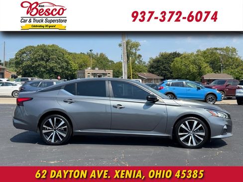 Used 2021 Nissan Altima 2.5 SR w/ SR Premium Package AWD/4WD image 3