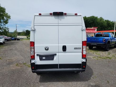 New 2024 RAM ProMaster 3500 w/ Convenience Group image 10