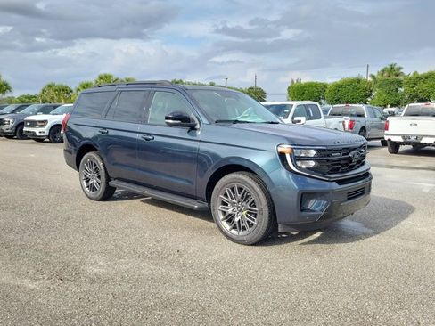 New 2026 Ford Expedition Platinum w/ Stealth Appearance Package AWD/4WD image 34