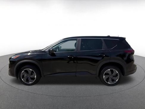 Used 2025 Nissan Rogue SV FWD image 9