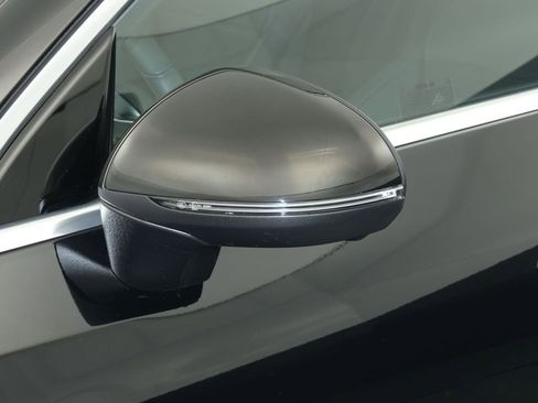 Used 2026 Mercedes-Benz GLC 300 4MATIC image 17